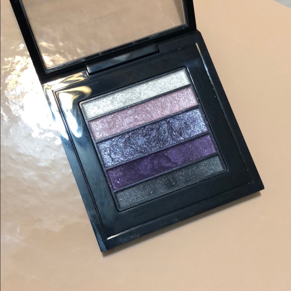 MAC Veluxe Pearlfusion Shadow
